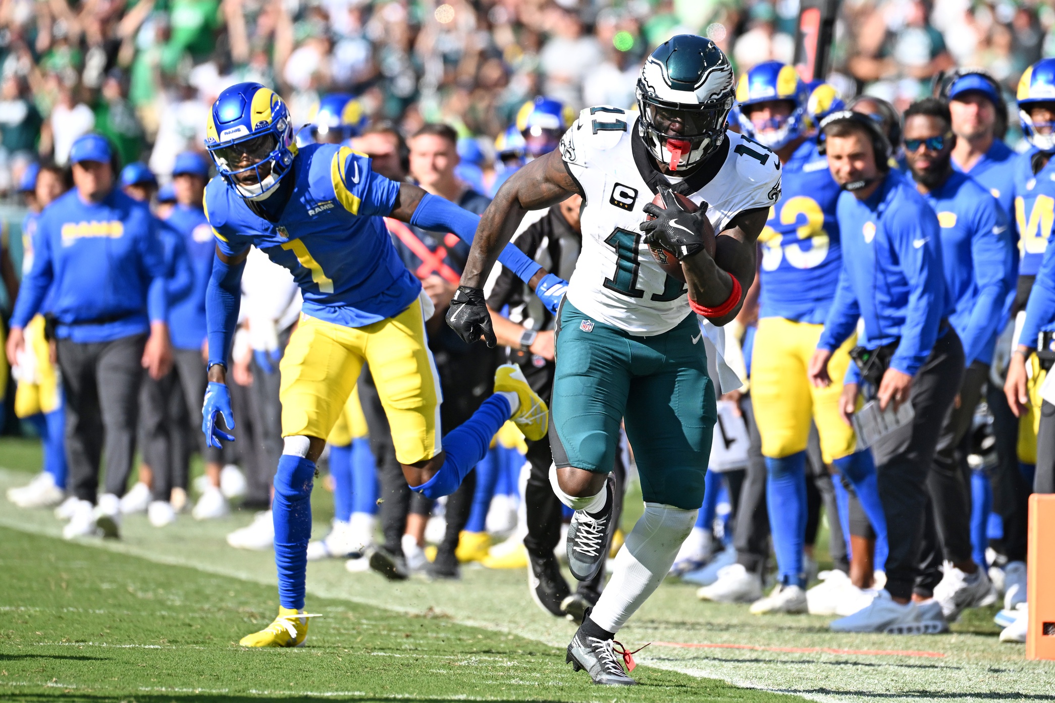 Eagles vs Buccaneers: Odds and Predictions for a High-Profile Clash of Unbeaten NFC Teams