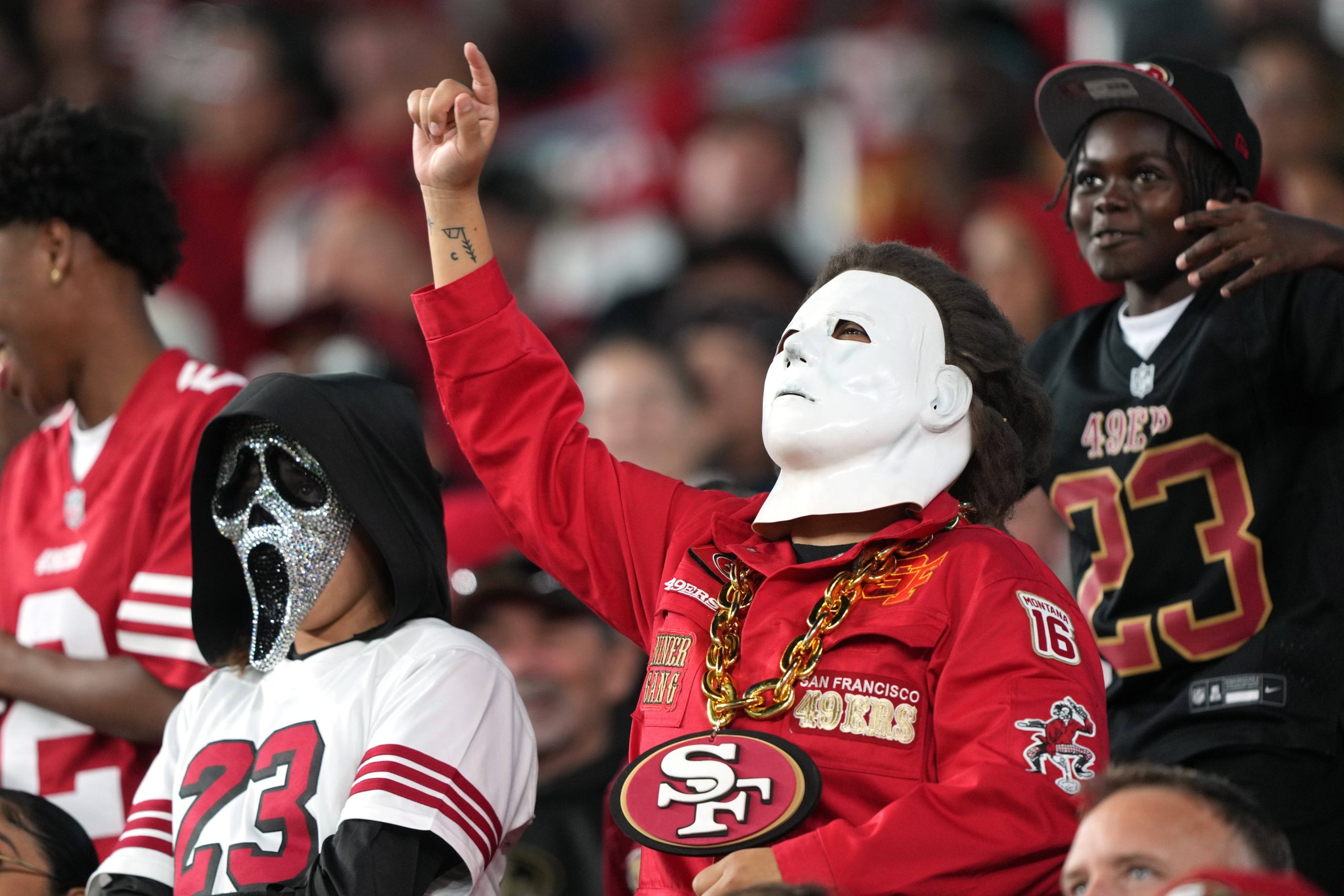 Let's Hope 49ers Fans Don't Stab Anybody During Their Philadelphia  "Invasion" - Crossing Broad