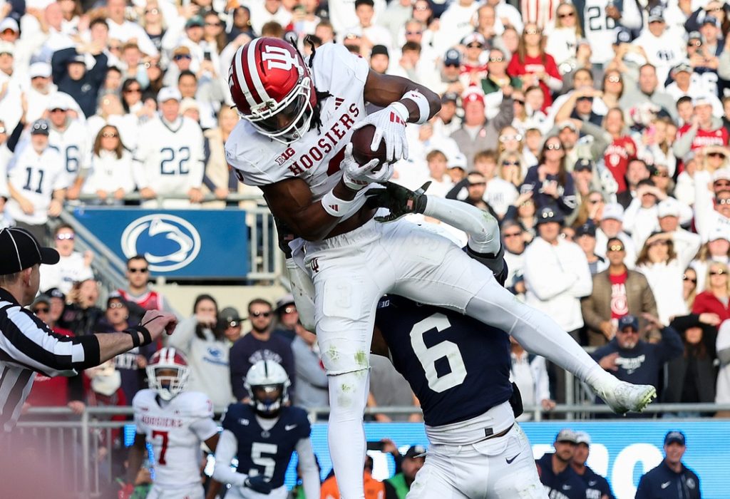 Nov 8, 2025; University Park, Pennsylvania, USA; Indiana Hoosiers wide receiver Omar Cooper Jr. (3) makes a catch in the end zone for a touchdown during the fourth quarter against the Penn State Nittany Lions at Beaver Stadium.