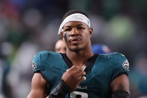 Sep 4, 2025; Philadelphia, Pennsylvania, USA; Philadelphia Eagles linebacker Nolan Smith Jr. (3) against the Dallas Cowboys at Lincoln Financial Field.