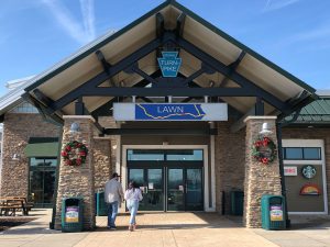 The Lawn Travel Plaza, a rest stop located along Interstate 76, is technically accessible without traveling the Pennsylvania Turnpike. Img 1404