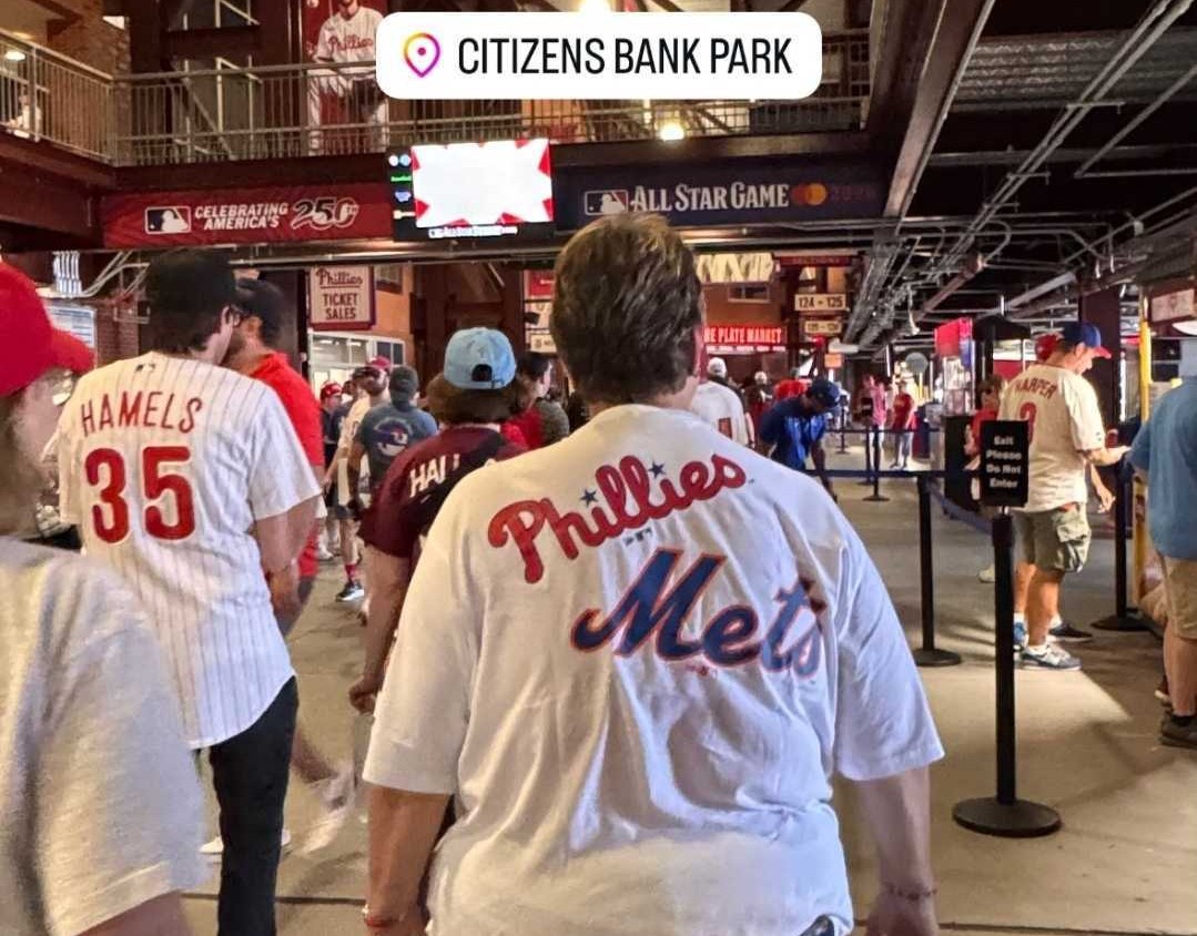 Prepare a Jail Cell For This Woman, Who Wore a Combination Phillies and Mets T-Shirt to the Futures Game