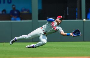 Jul 5, 2026; Kansas City, Missouri, USA; Philadelphia Phillies right fielder Gabriel Rincones Jr. (17) makes a diving catch during the second inning against the Kansas City Royals at Kauffman Stadium.