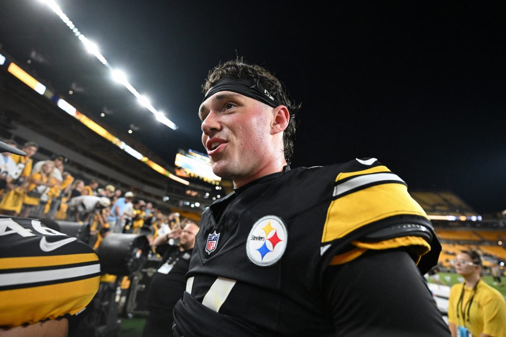 Aug 13, 2026; Pittsburgh, Pennsylvania, USA; Pittsburgh Steelers quarterback Drew Allar (16) leaves the field after playing the Green Bay Packers at Acrisure Stadium.