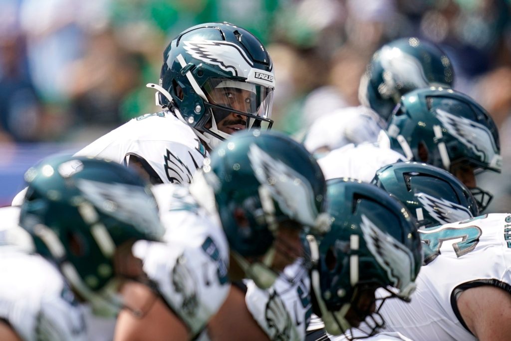 Philadelphia Eagles quarterback Jalen Hurts (1) gets ready to take the snap during the second quarter against the Tennessee Titans at Nissan Stadium in Nashville, Tenn., Sunday, Sept. 20, 2026.