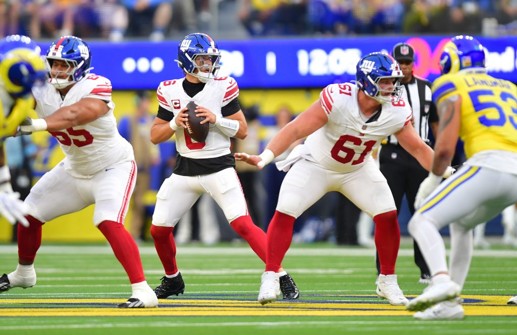 Sep 21, 2026; Inglewood, California, USA; New York Giants quarterback Jaxson Dart (6) drops to throw during the first quarter against the Los Angeles Rams at SoFi Stadium.
