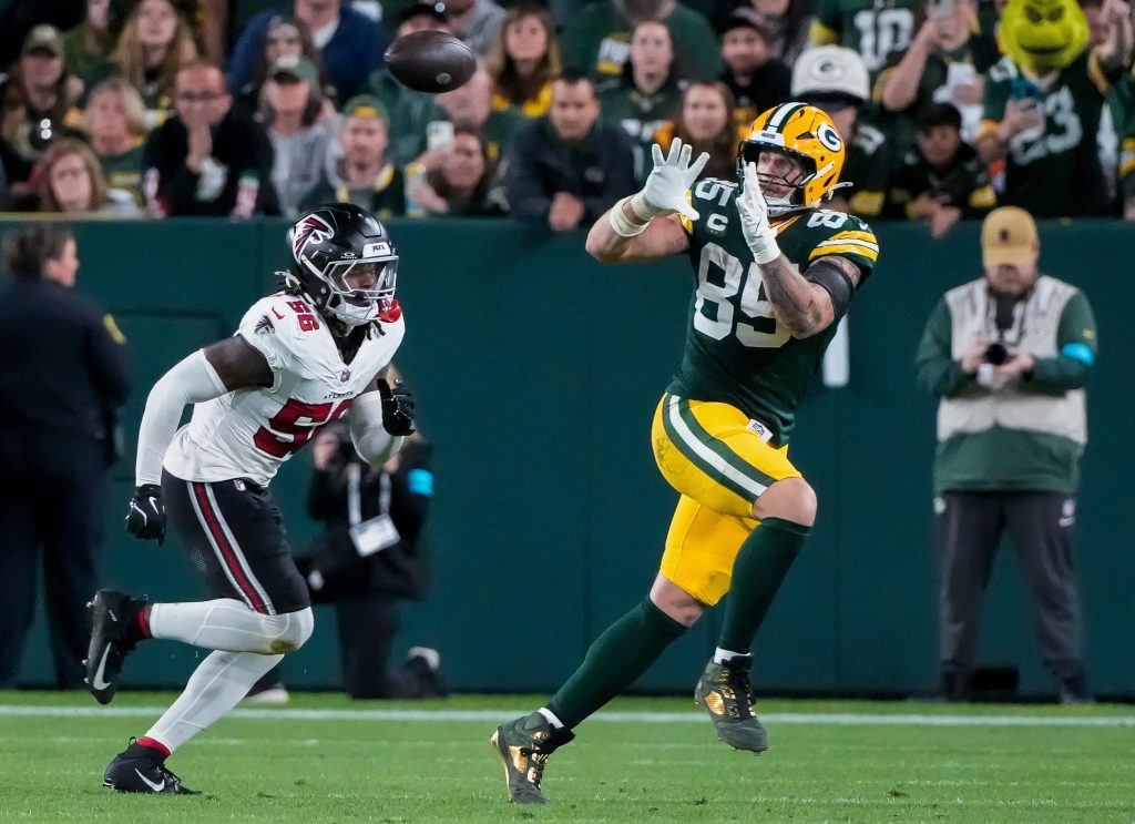 Green Bay Packers tight end Tucker Kraft (85) catches a pass against the Atlanta Falcons on Thursday, Sept. 24, 2026, at Lambeau Field in Green Bay, Wisconsin. The Falcons won the game, 35-14.