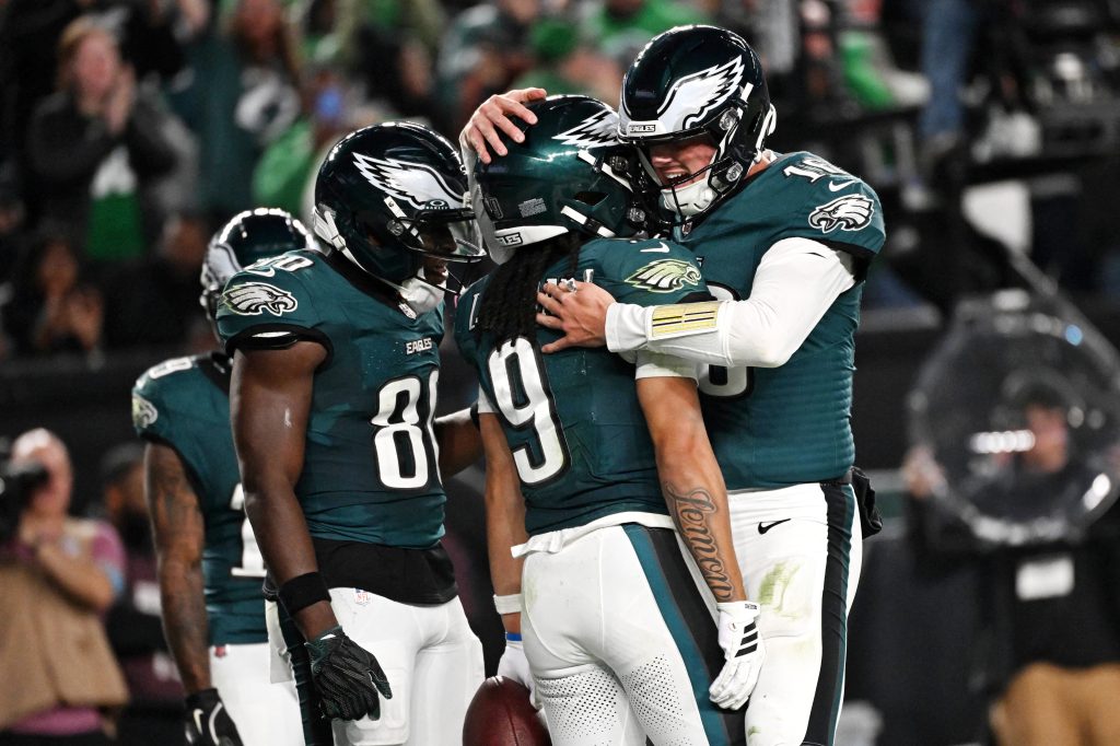 Oct 26, 2026; Philadelphia, Pennsylvania, USA; Philadelphia Eagles wide receiver Makai Lemon (9) celebrates with Philadelphia Eagles quarterback Tanner McKee (16) after scoring a touchdown during the third quarter at Lincoln Financial Field.