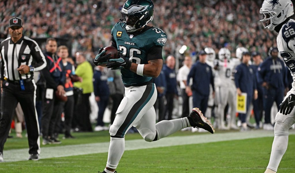 Oct 26, 2026; Philadelphia, Pennsylvania, USA; Philadelphia Eagles running back Saquon Barkley (26) scores a touchdown against the Dallas Cowboys at Lincoln Financial Field.
