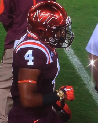 pic via (@Kmarkobarstool)