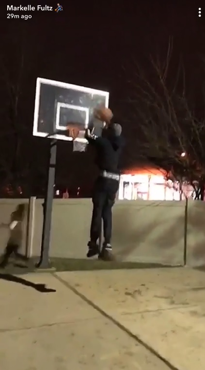 Here’s Video of Markelle Fultz Dunking a Basketball