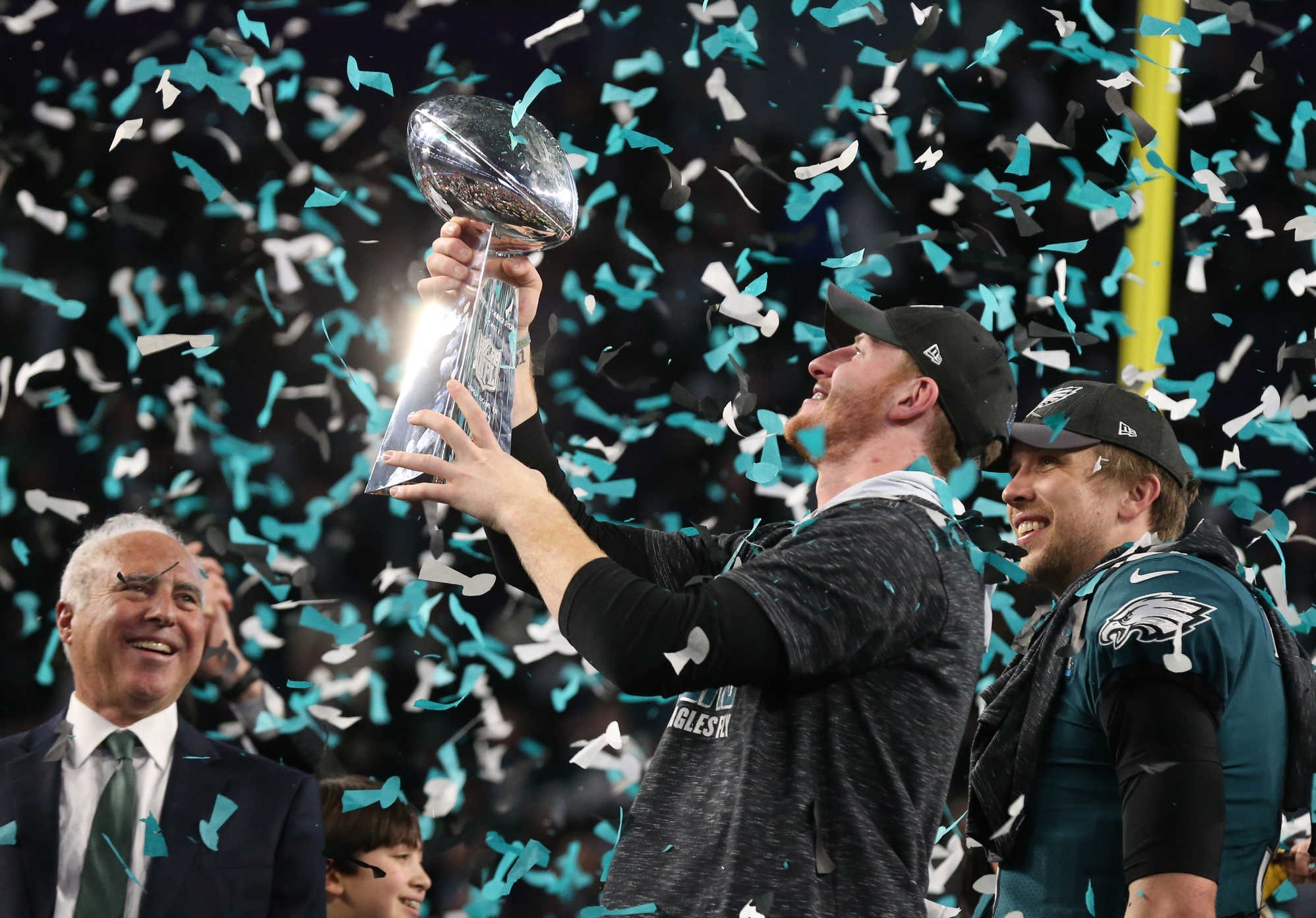 Carson Wentz Will Ring The Bell At The Sixers Game Tomorrow Night
