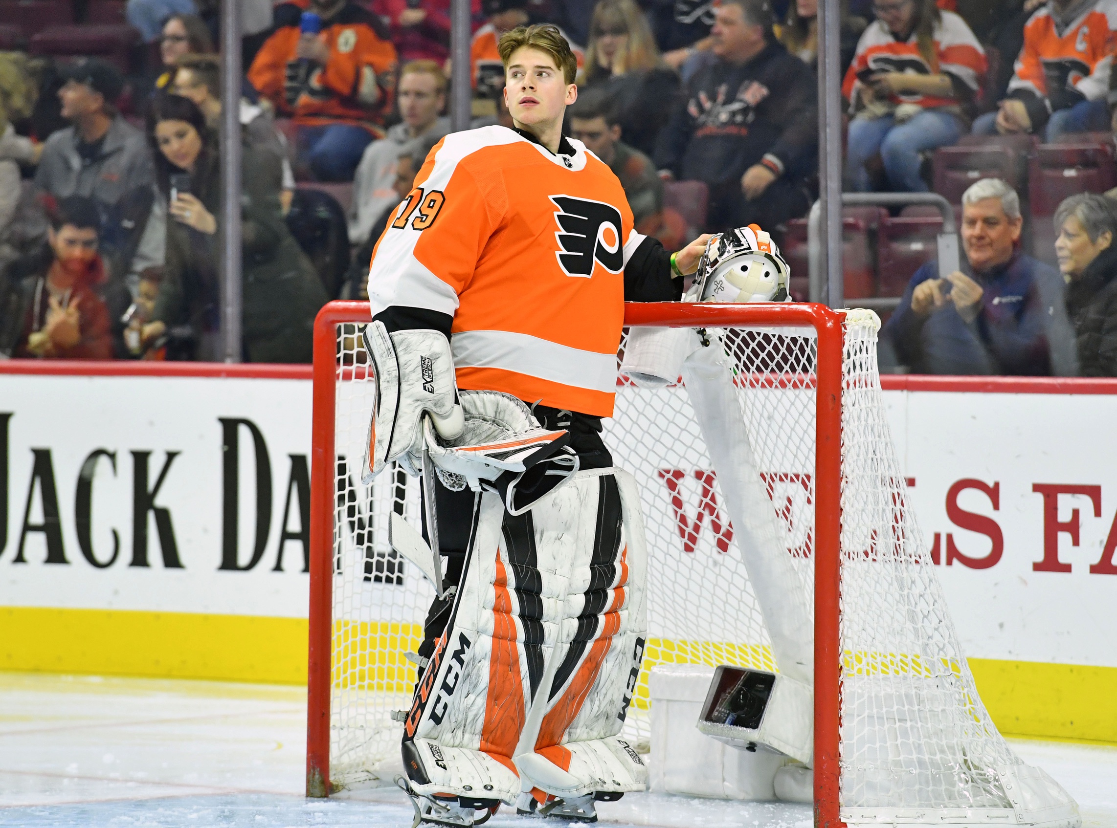 Flyers announce Carter Hart is out at least 10 days
