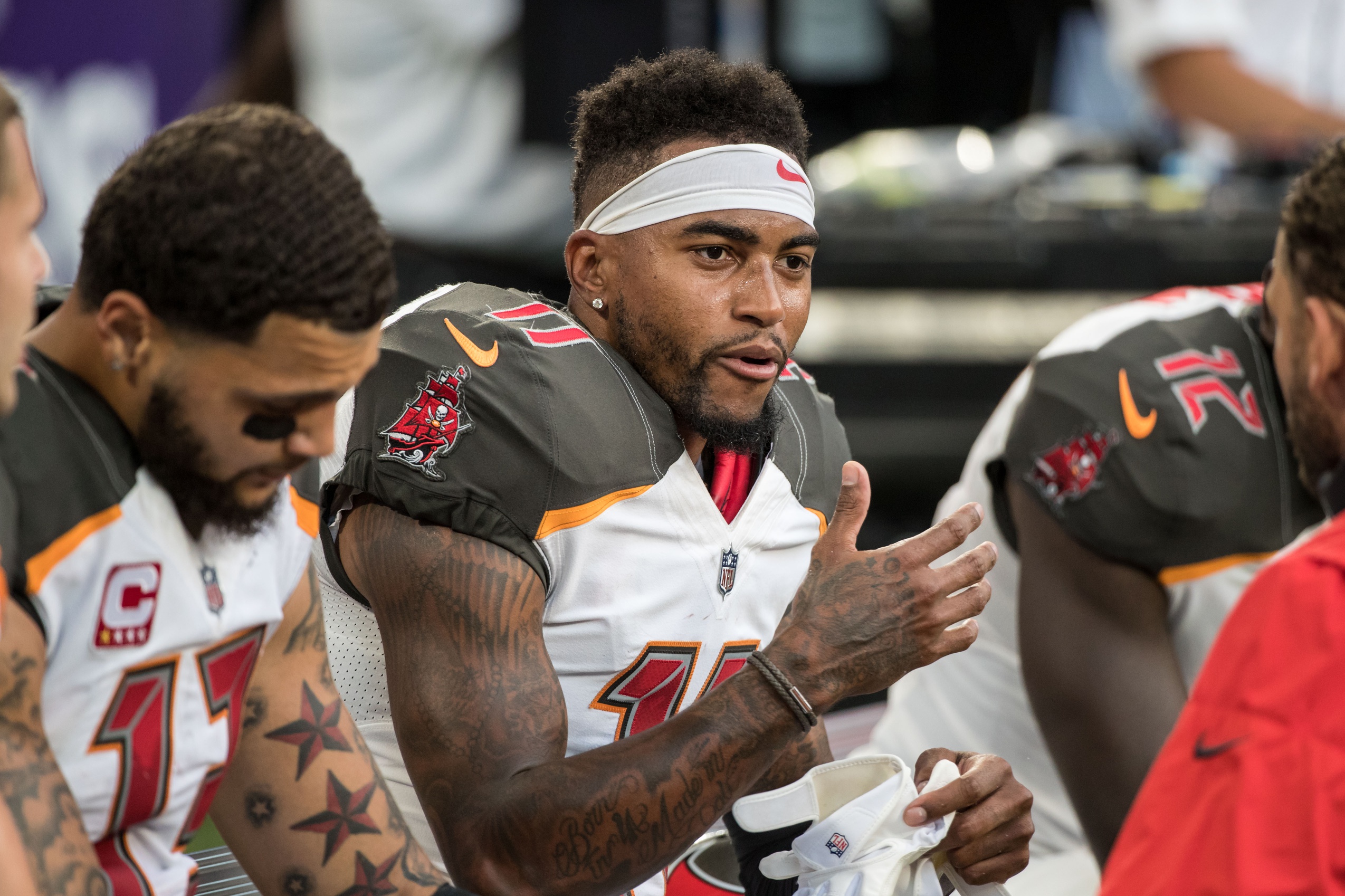 DeSean Jackson’s Coming Home, Stefen Wisniewski’s Option Not Picked Up, Nick Foles To Jacksonville