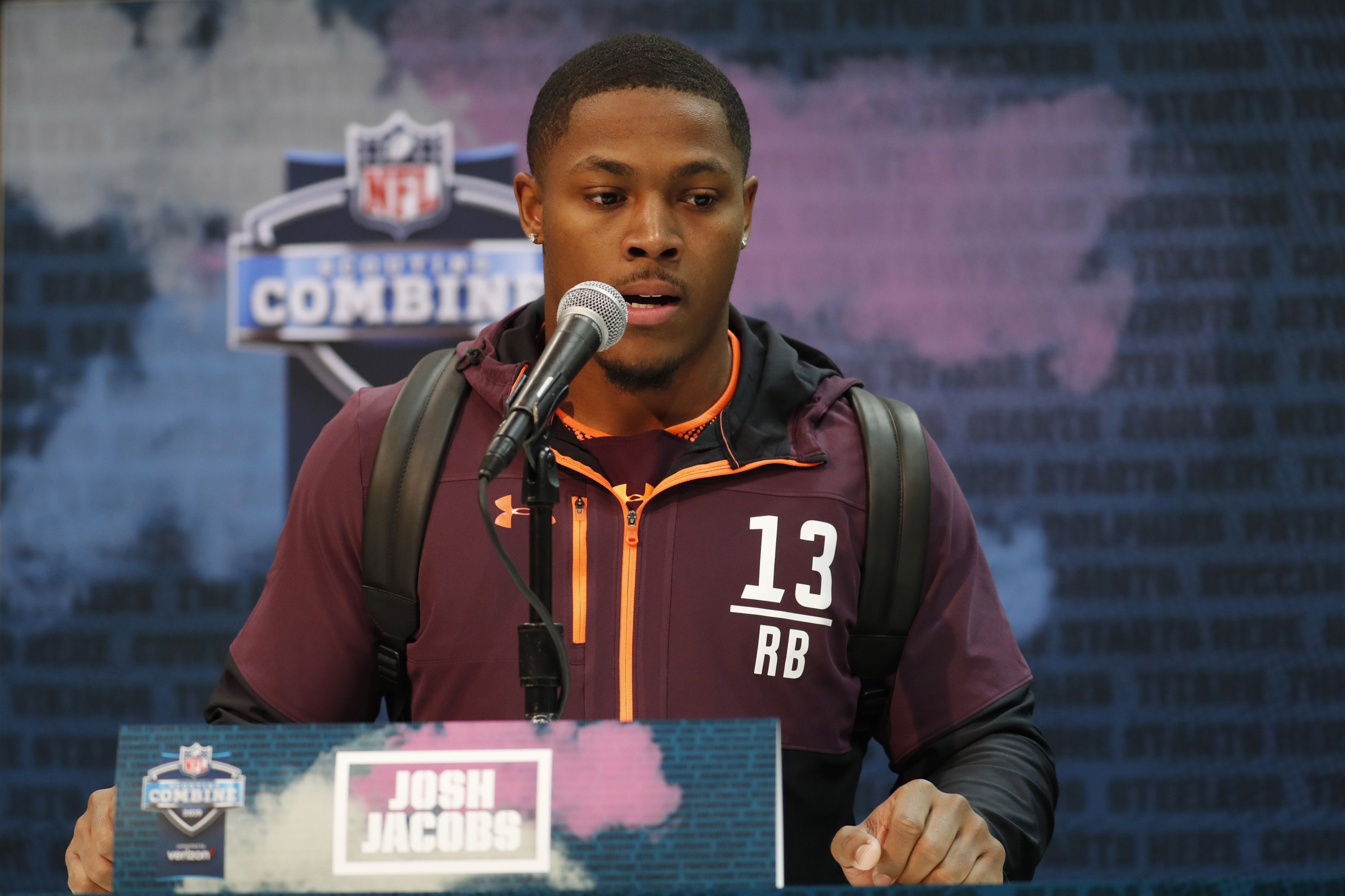 NFL Draft: Experts and Sportsbooks like Josh Jacobs or Marquise Brown to Eagles
