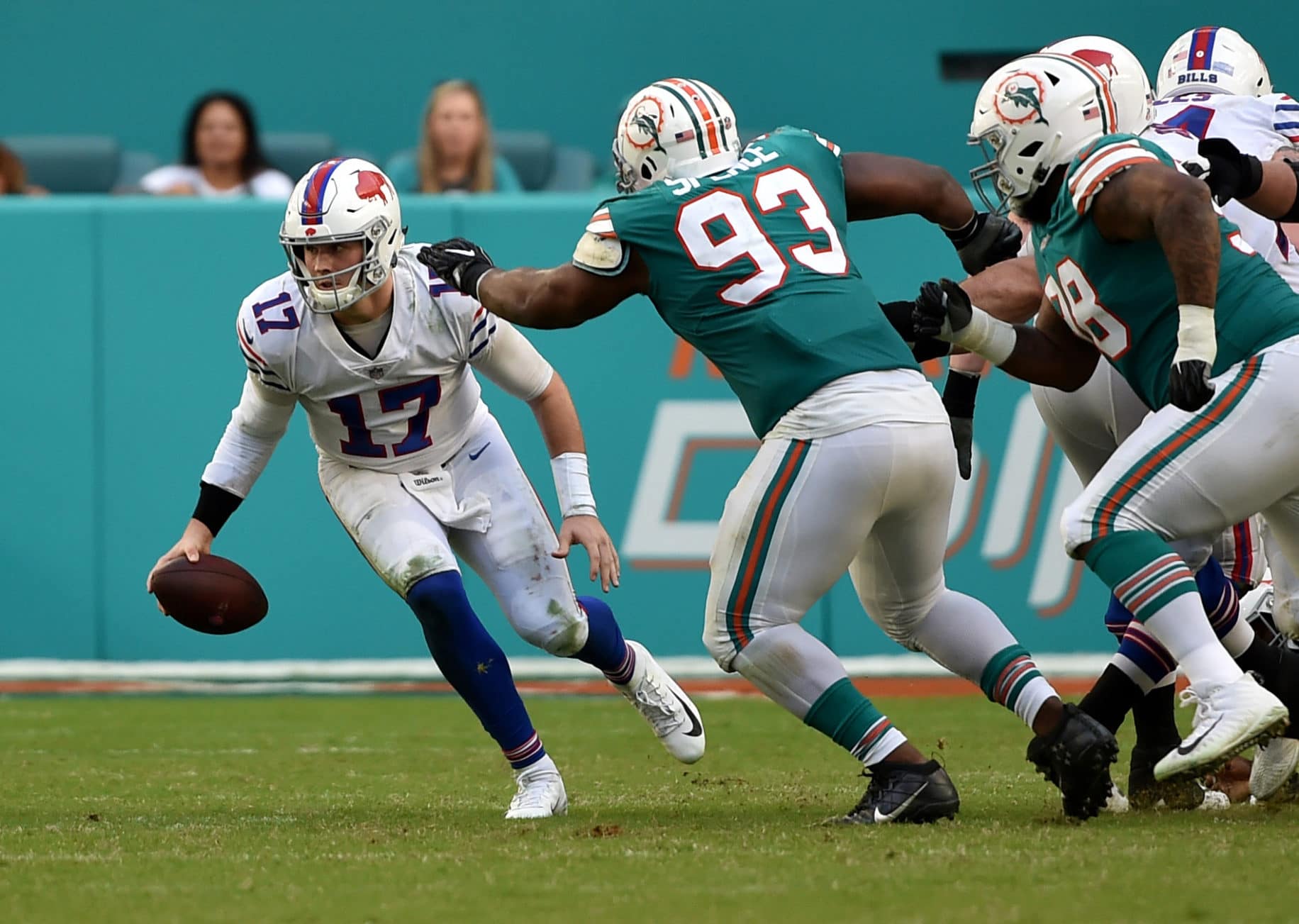 Doug Pederson Says Akeem Spence is a “Big Guy” Who Can Be “Physical” and “Disruptive”