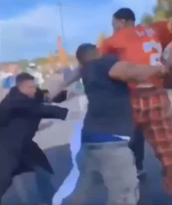 In Mike Scott vs. Eagles Fans, Both Sides Come Out Looking Bad