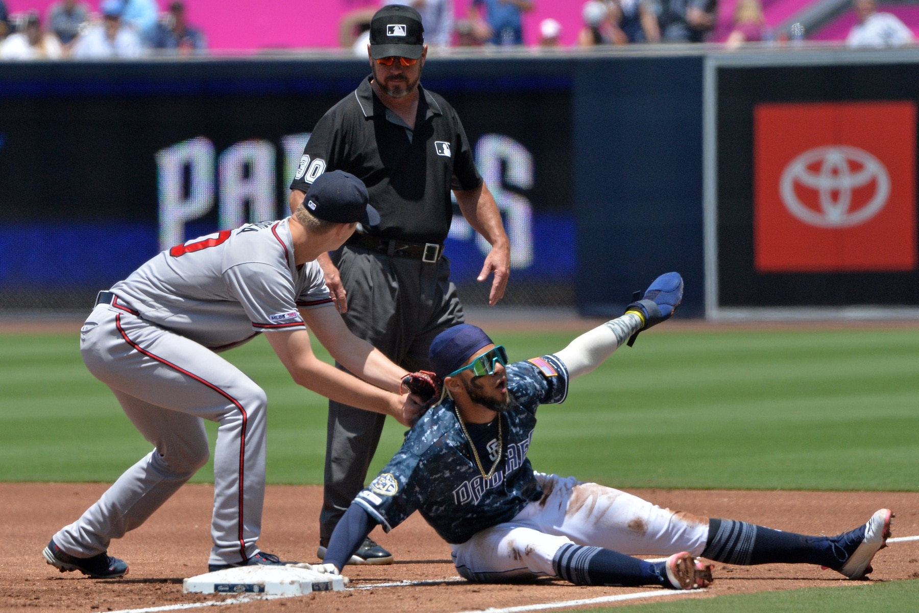 MLB Umpire Rob Drake Apologizes for "Cival War" Tweet - Crossing Broad