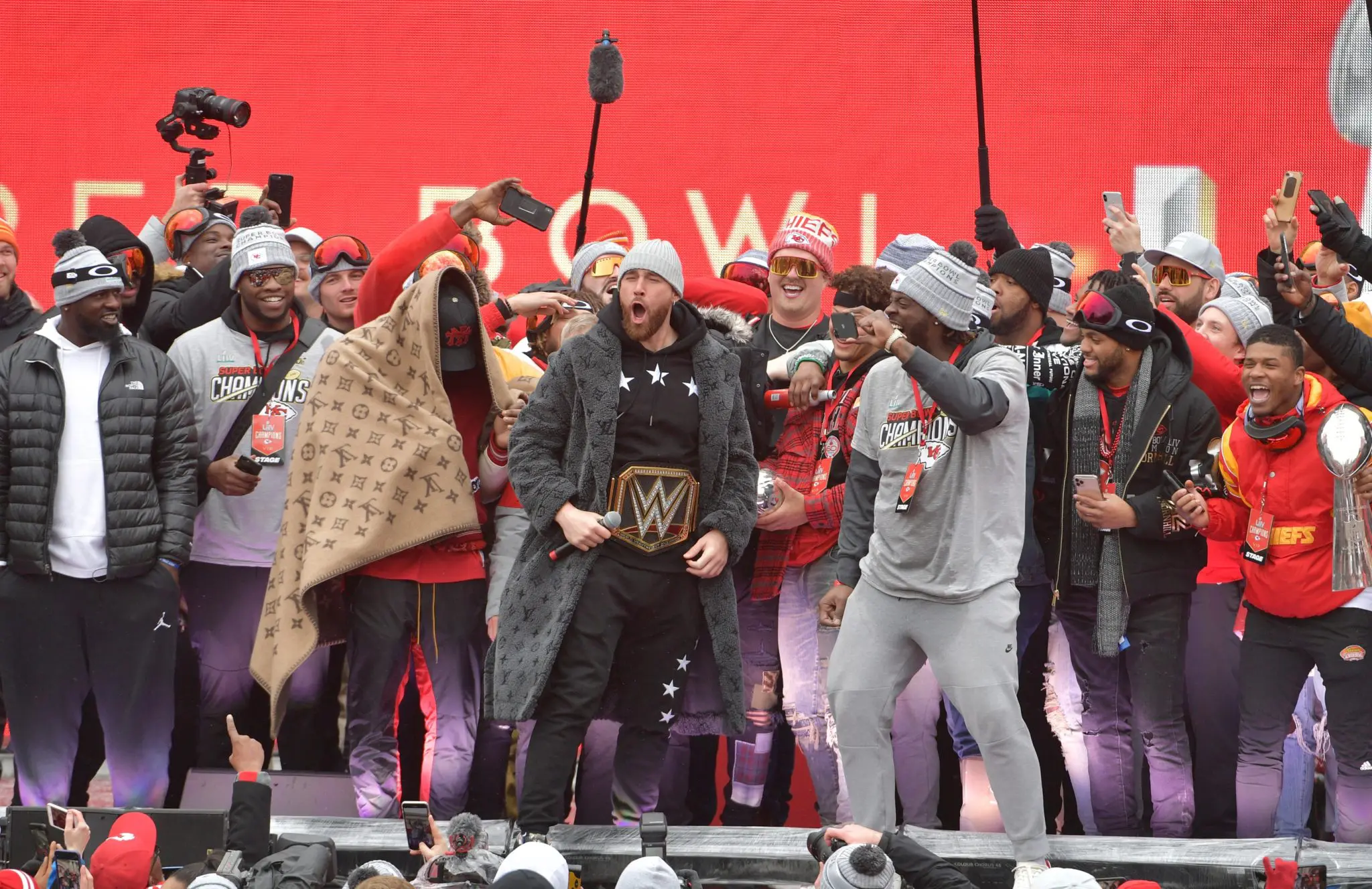 Travis Kelce's Speech Was Good, But Not Jason Kelce Good Crossing Broad