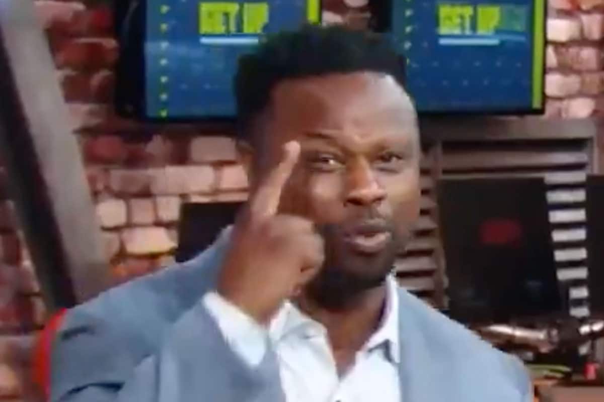 Eagles Hold Fate of Bart Scott’s Eyebrow in Their Hands