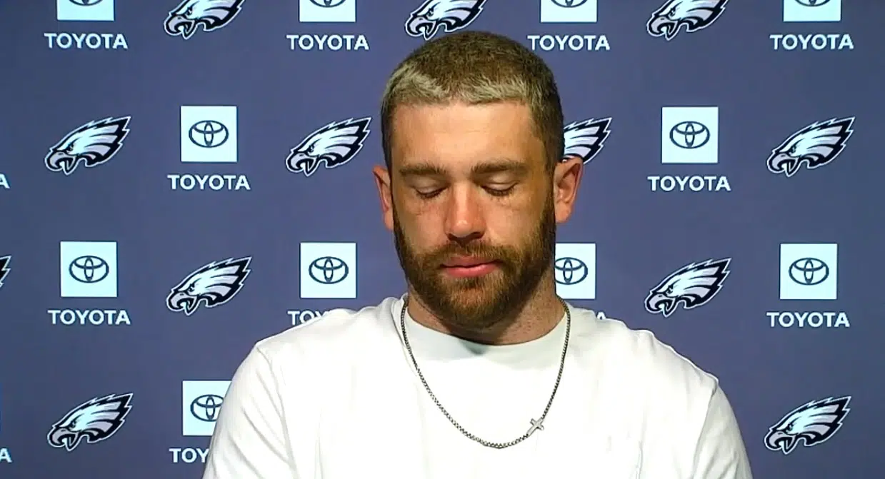 "Philadelphia's Home" Emotional Zach Ertz Does One Final Press