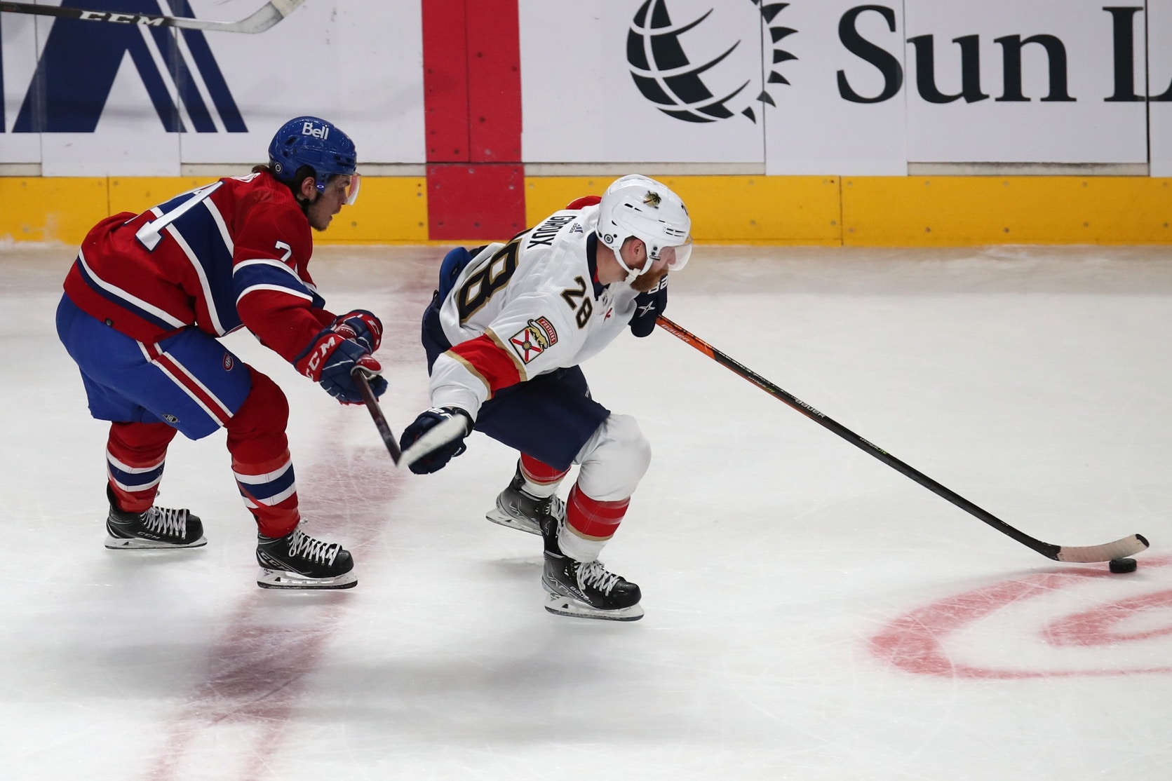 Claude Giroux Logged Two Dumb Assists in Panthers Debut