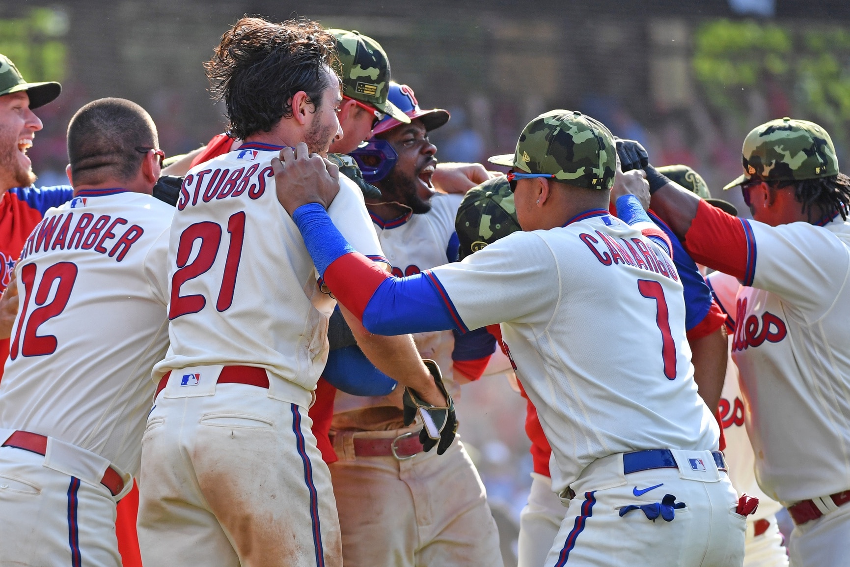Didn’t See That Coming: Phils Steal Series Finale From Dodgers