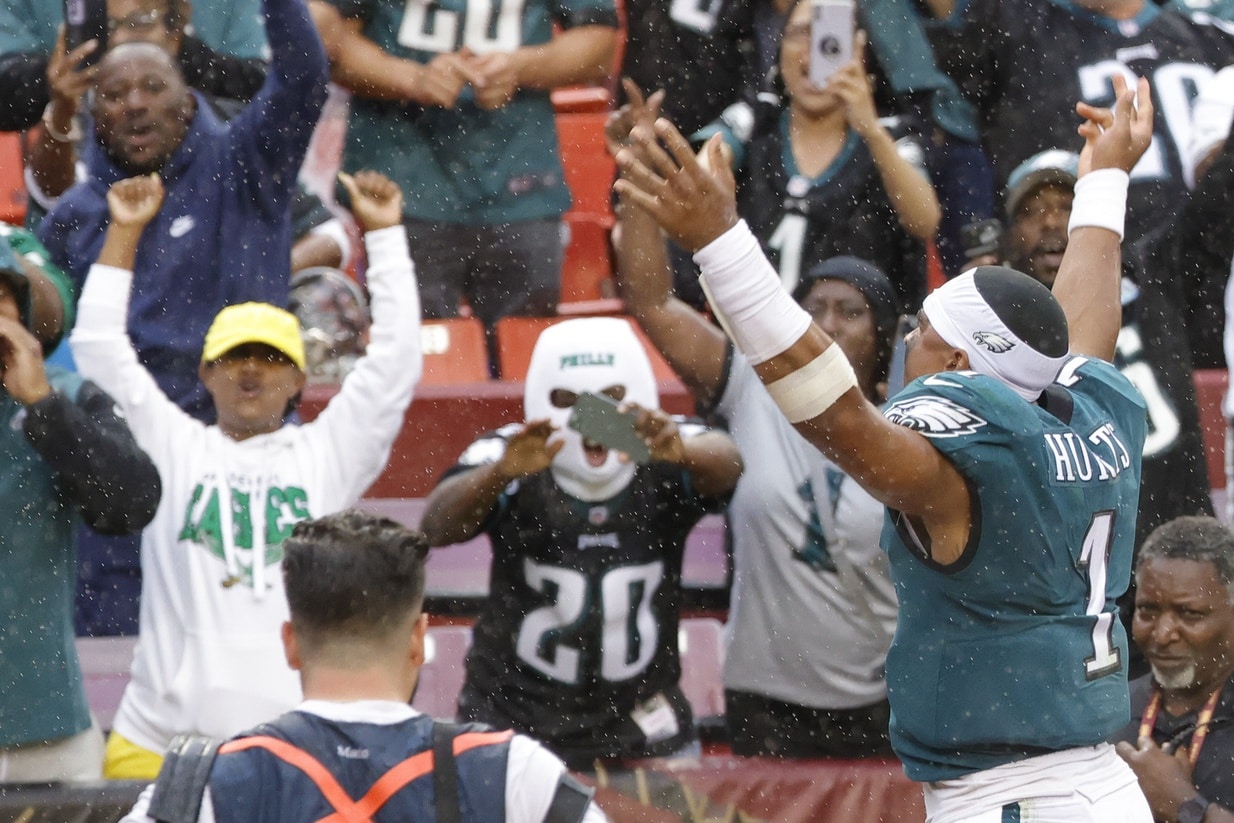 jalen hurts nfc player of the month