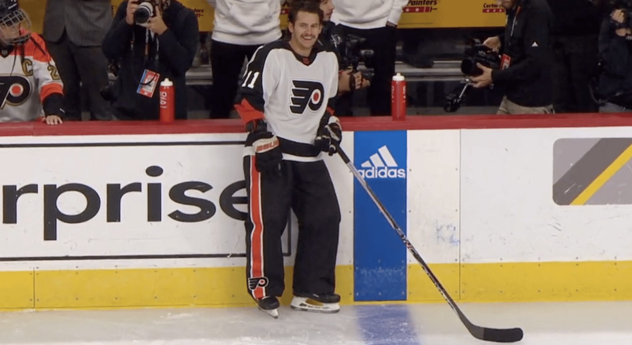 Flyers bring back the infamous Cooperalls! - HockeyFeed