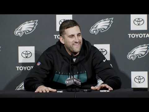 German Reporter Asks Nick Sirianni About Eagles Fans Throwing Snowballs at Santa