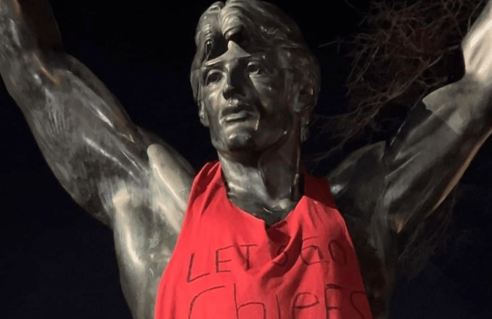 49ers jersey on rocky statue