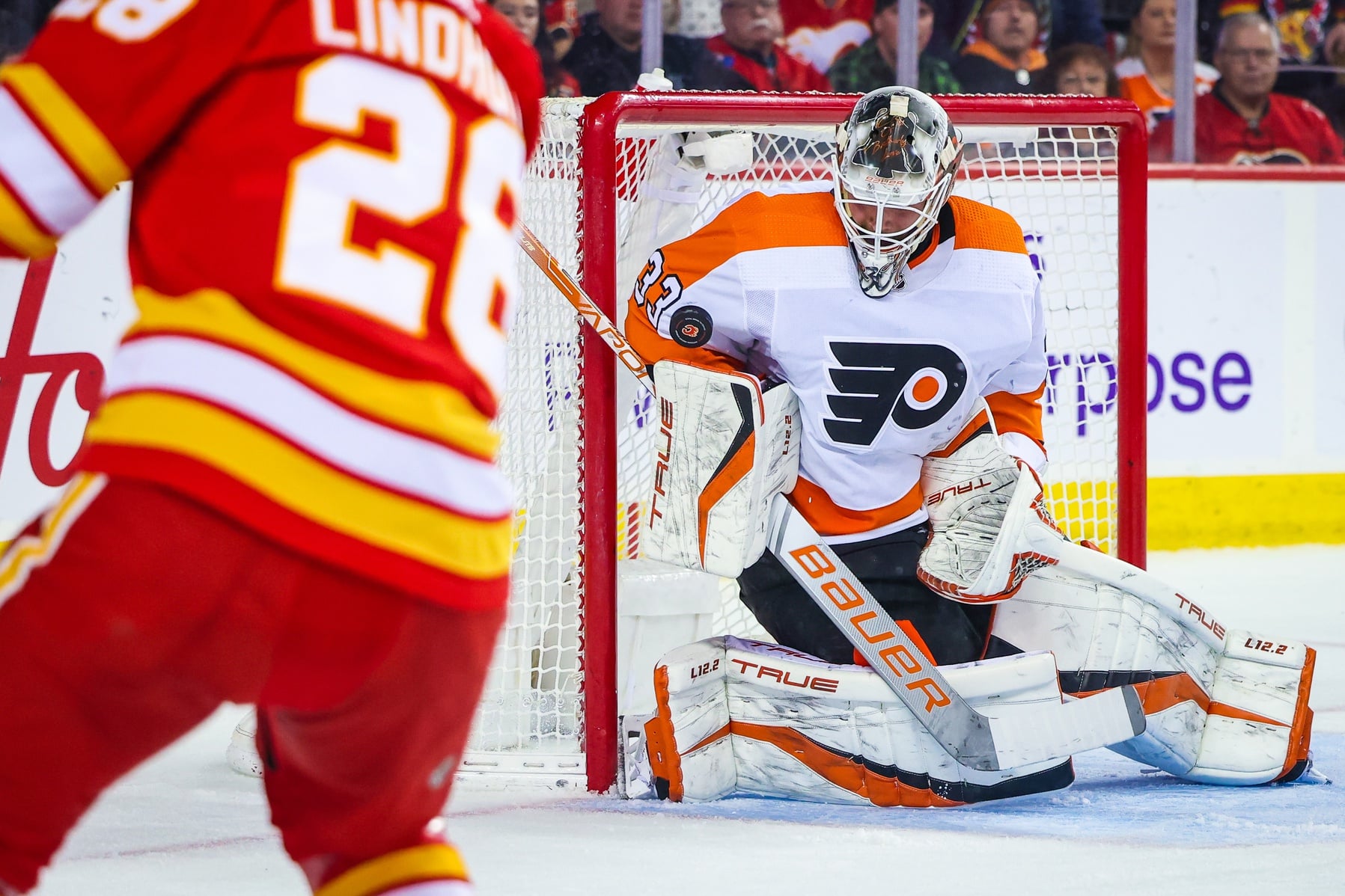 No Goalie Controversy, but the Flyers’ Current Situation is a Good Problem to Have