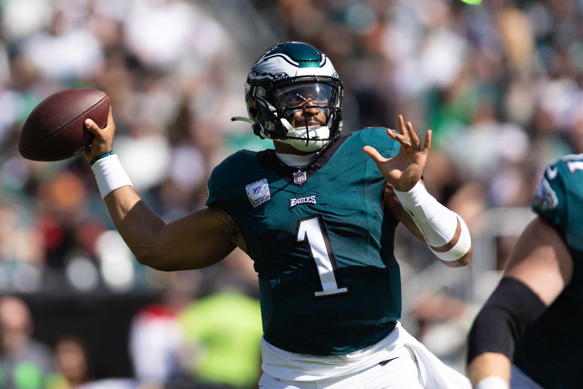 First half observations: Commanders 17, Eagles 10