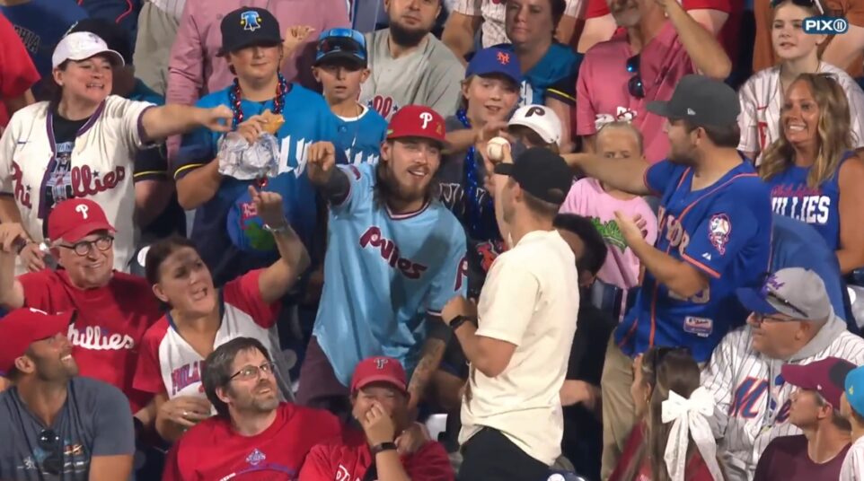Phillies Fan Gives Brandon Nimmo Home Run Ball to Mets Kid Crossing Broad